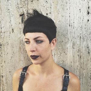 Meet your Posher, Rebecca